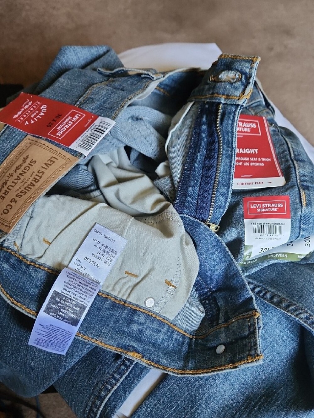 NWT Levi's Men's Straight Jeans - Medium Blue Wash  Sz 30x30 - Picture 3 of 9